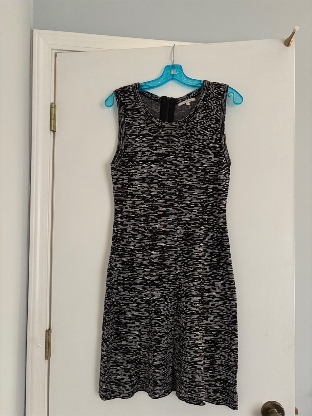 41 Hawthorn Black & Gray Sleeveless Knit Mini Dress Small